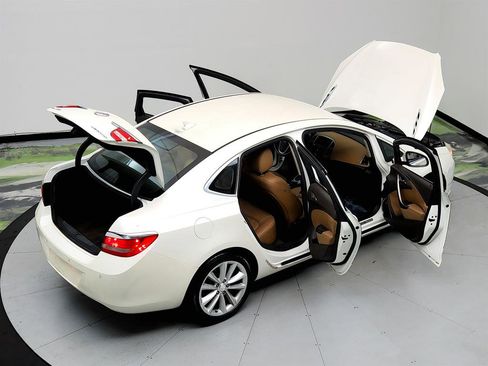 Used 2012 Buick Verano Leather image 34