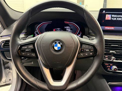 Used 2021 BMW 530i w/ Convenience Package RWD image 11