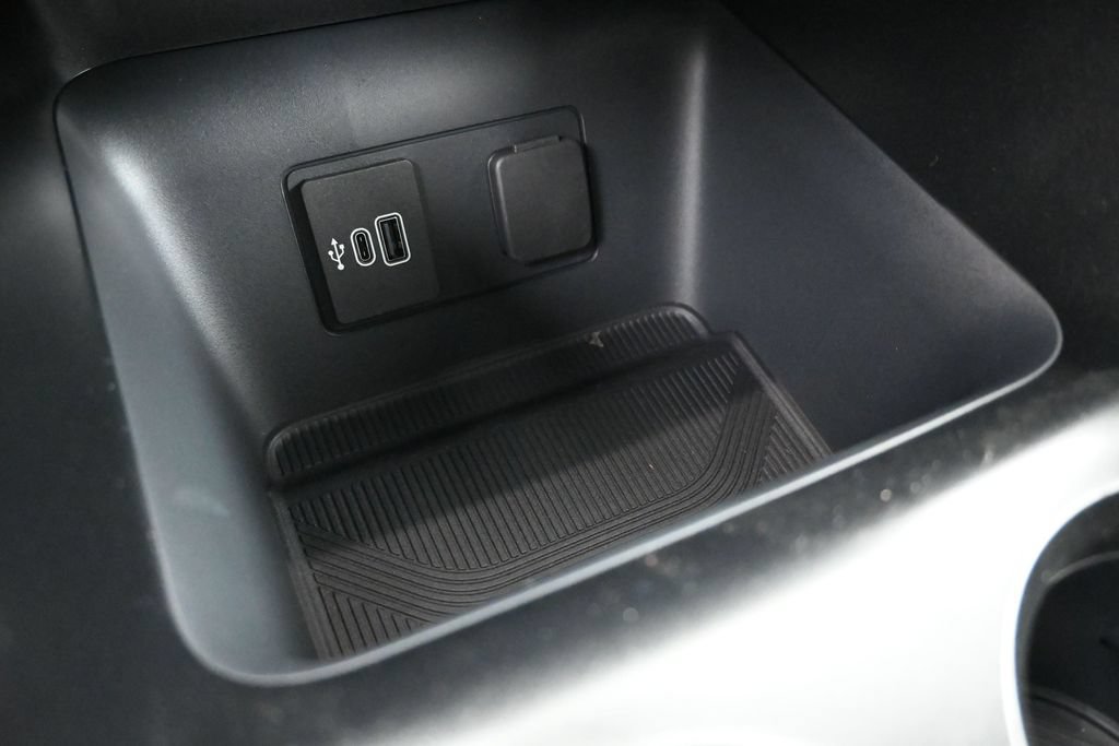 New 2027 Ford Explorer Active RWD image 17