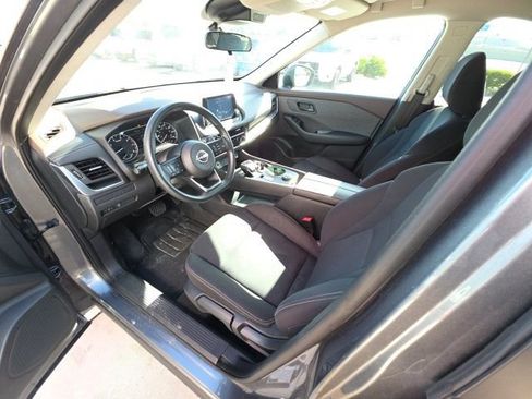 Used 2023 Nissan Rogue S image 12