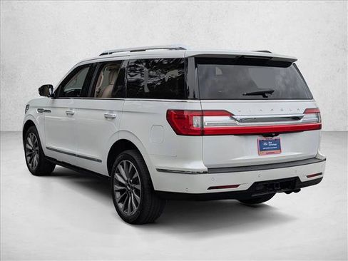 Used 2020 Lincoln Navigator Reserve image 8