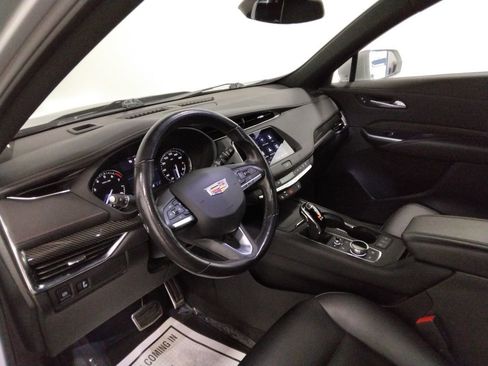 Used 2021 Cadillac XT4 Sport image 29