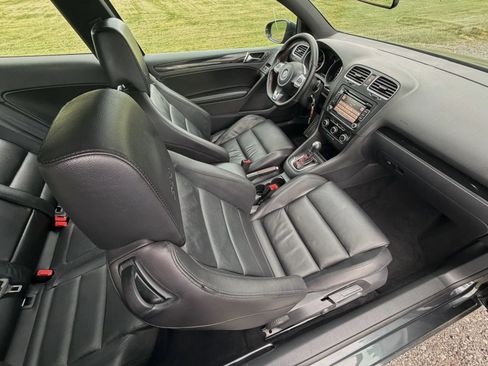 Used 2010 Volkswagen GTI 2-Door FWD image 65
