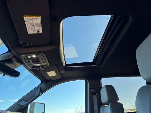 Certified 2024 Chevrolet Silverado 2500 ZR2 w/ Technology Package image 15