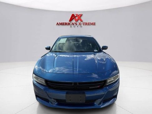 Used 2020 Dodge Charger SXT RWD image 9