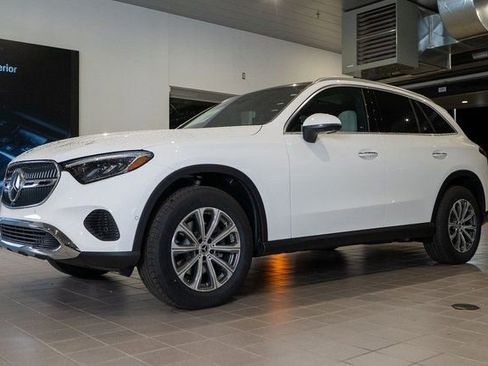 New 2026 Mercedes-Benz GLC 300 4MATIC image 3