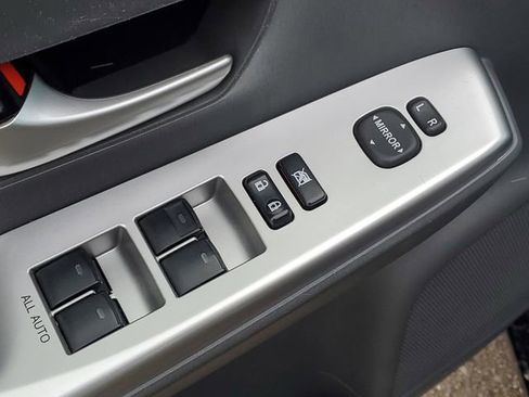 Used 2012 Toyota Prius V Three image 14