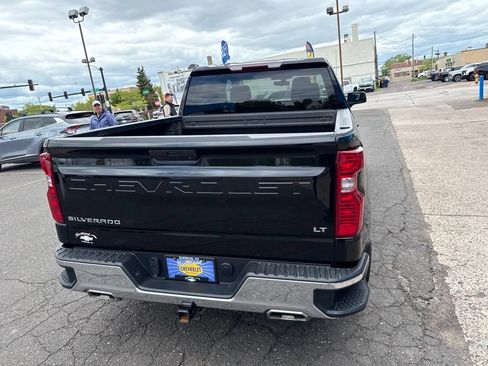 Used 2022 Chevrolet Silverado 1500 LT AWD/4WD image 11