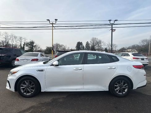 Used 2020 Kia Optima LX image 8