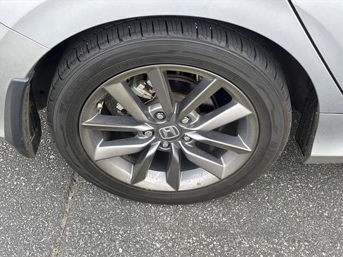 Used 2021 Honda Civic EX-L image 8