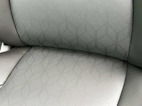 New 2026 Kia Carnival SX w/ SX Dark Edition Package FWD image 20