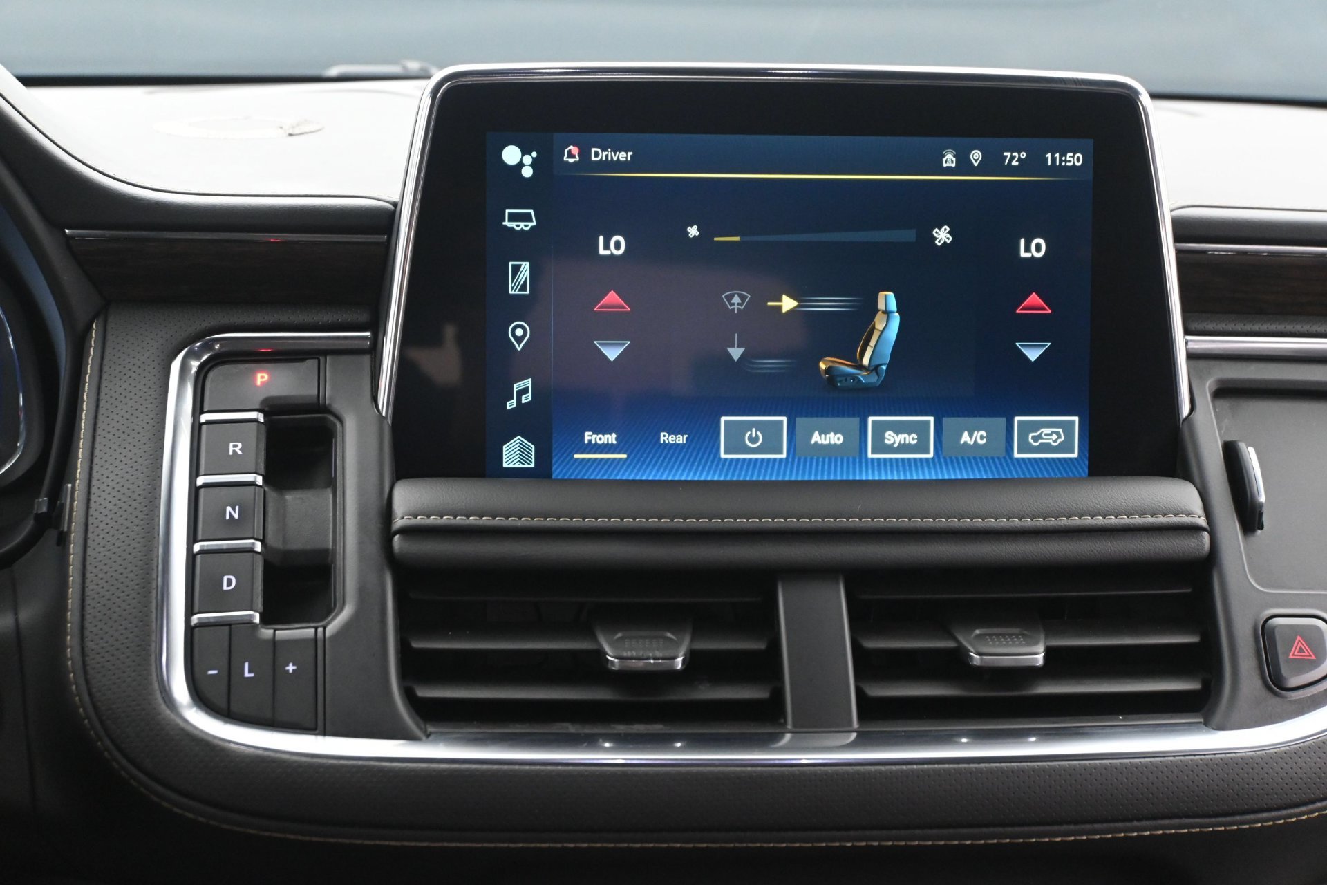 Used 2023 Chevrolet Suburban Premier AWD/4WD image 22