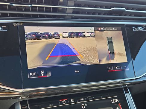 Used 2025 Audi Q7 2.0T Premium w/ Convenience Plus Package image 18