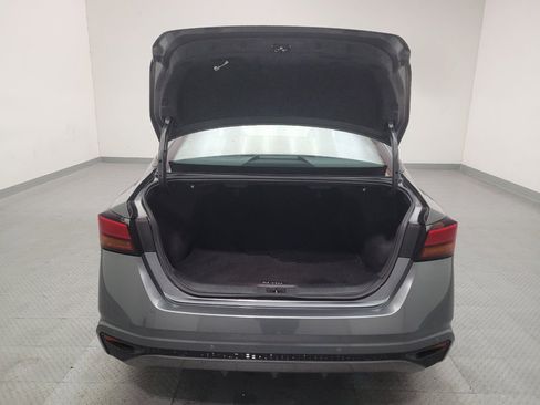Used 2025 Nissan Altima 2.5 SV FWD image 29