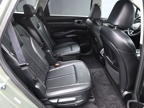 Certified 2025 Kia Sorento SX AWD/4WD image 39