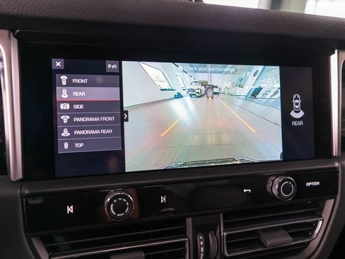 Certified 2024 Porsche Macan S AWD/4WD image 30