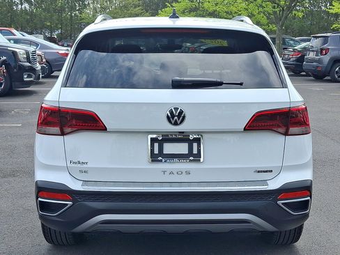 Used 2023 Volkswagen Taos SE AWD/4WD image 5