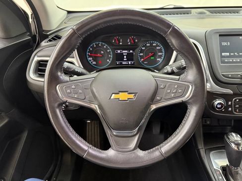 Used 2018 Chevrolet Equinox LT FWD image 21