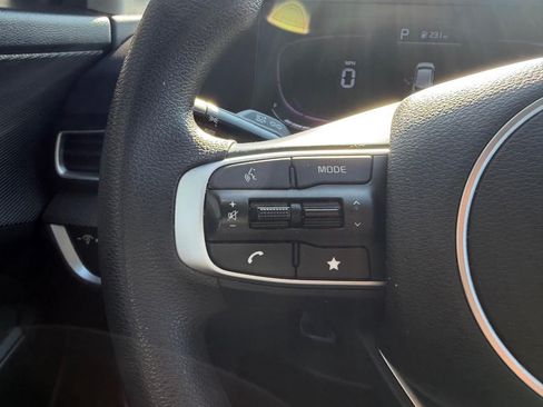 Used 2024 Kia Sportage LX AWD/4WD image 12
