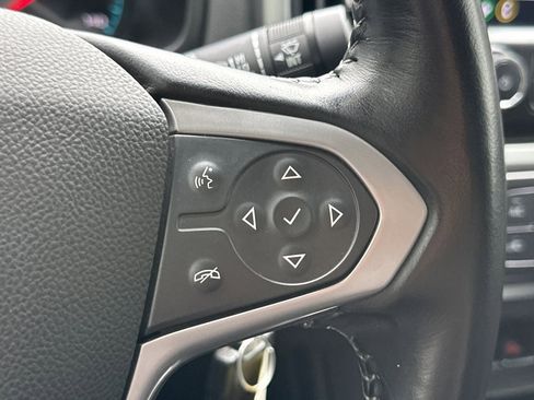 Used 2022 Chevrolet Colorado LT w/ Safety Package image 36