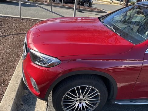 Certified 2025 Mercedes-Benz GLC 300 4MATIC image 8