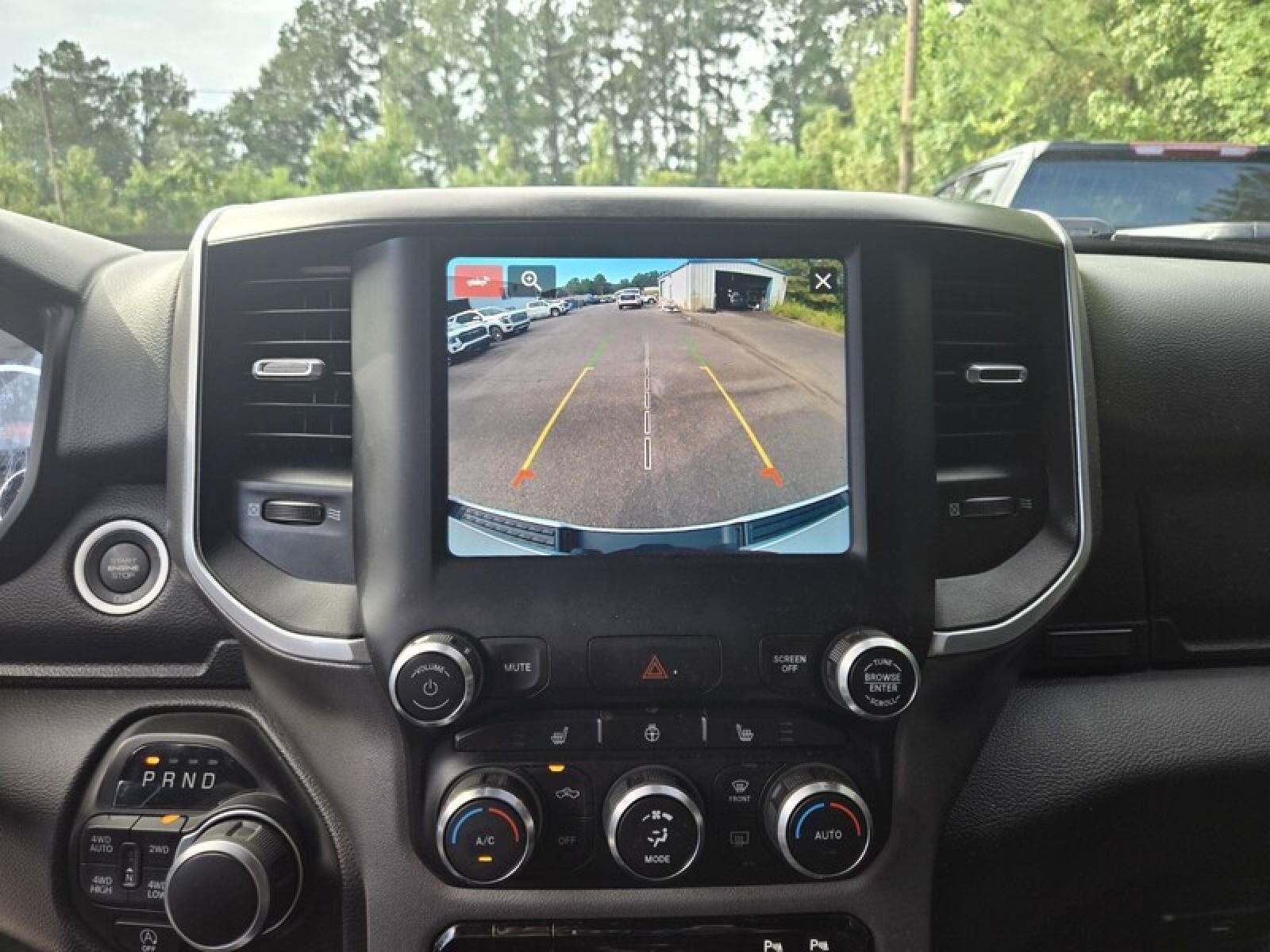 Used 2023 RAM 1500 Big Horn AWD/4WD image 9
