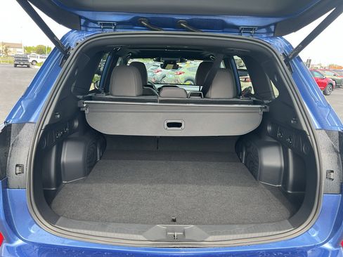 Used 2026 Subaru Forester Premium AWD/4WD image 25