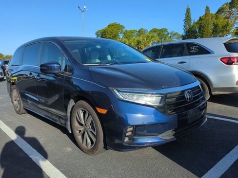 Used 2021 Honda Odyssey Touring image 2
