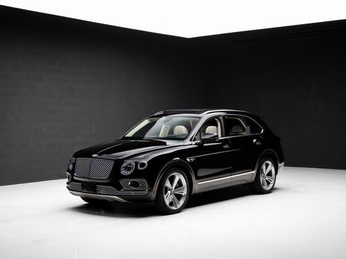 Used 2018 Bentley Bentayga AWD/4WD image 4