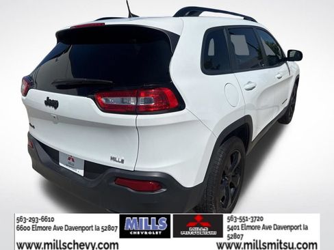 Used 2016 Jeep Cherokee High Altitude AWD/4WD image 5