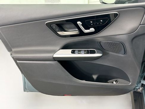 Used 2026 Mercedes-Benz GLC 300 image 22