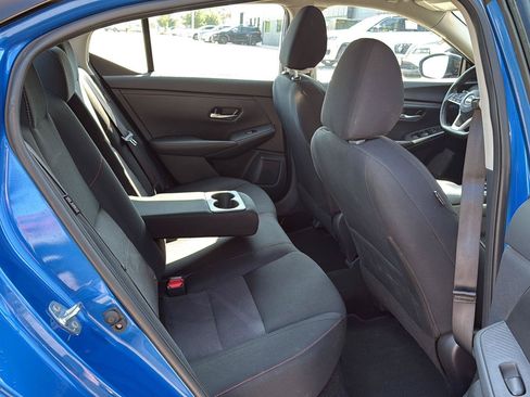 Used 2025 Nissan Sentra SR w/ Midnight Edition FWD image 11