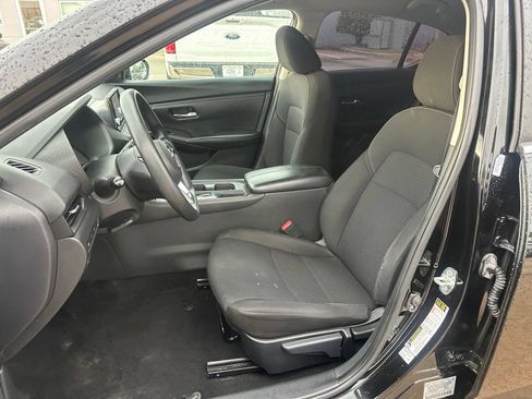 Used 2023 Nissan Sentra S FWD image 12