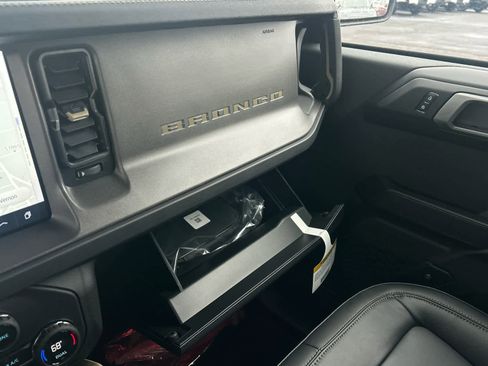 New 2025 Ford Bronco Badlands image 61