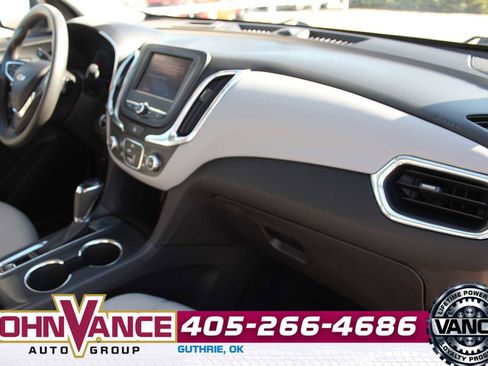 Used 2020 Chevrolet Equinox LS image 15
