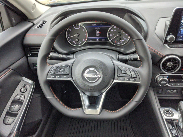 Certified 2025 Nissan Sentra SR FWD image 15
