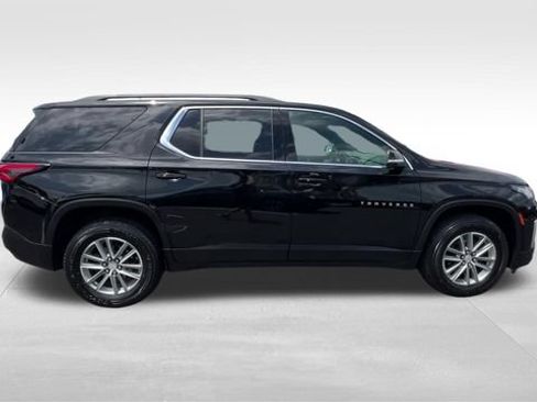 Certified 2023 Chevrolet Traverse LT FWD image 8