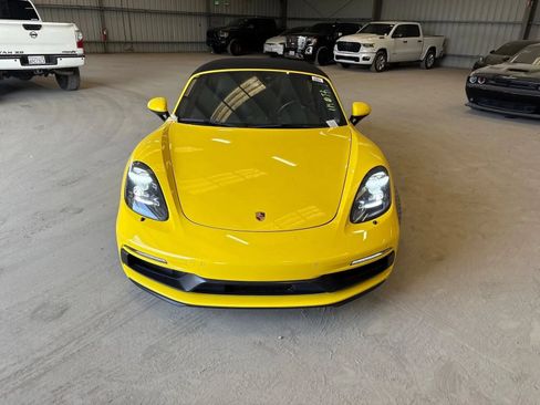 Used 2019 Porsche 718 Boxster RWD image 2