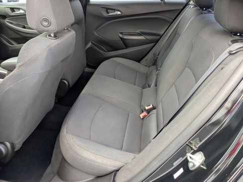 Used 2017 Chevrolet Cruze LS FWD image 17