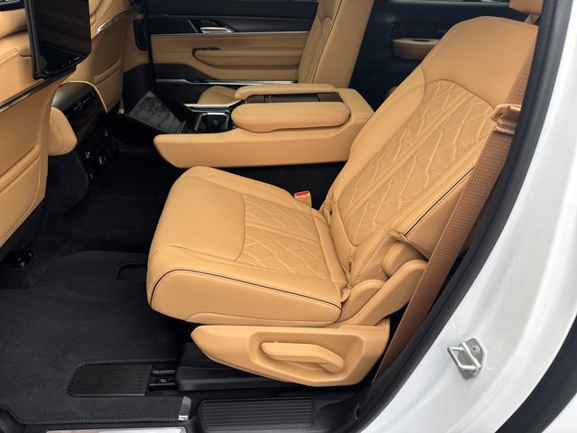 New 2026 Jeep Grand Wagoneer L Summit AWD/4WD image 20