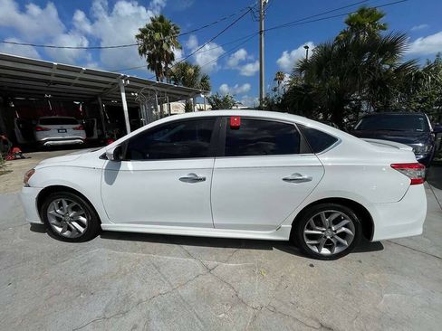 Used 2015 Nissan Sentra SR w/ SR Premium Package FWD image 16