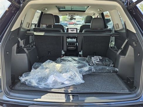 New 2026 Volkswagen Atlas Peak Edition image 13
