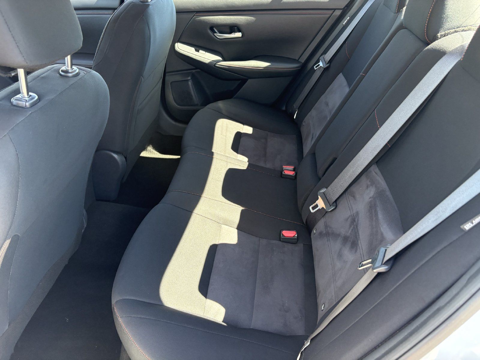 Used 2025 Nissan Sentra SR FWD image 21