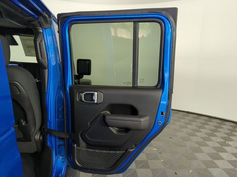 New 2026 Jeep Gladiator Mojave image 30