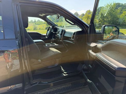 Used 2015 Ford F150 XLT w/ Equipment Group 301A Mid AWD/4WD image 18