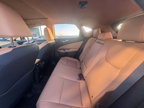 Used 2025 Lexus NX 250 FWD w/ Accessory Package (2T) image 5