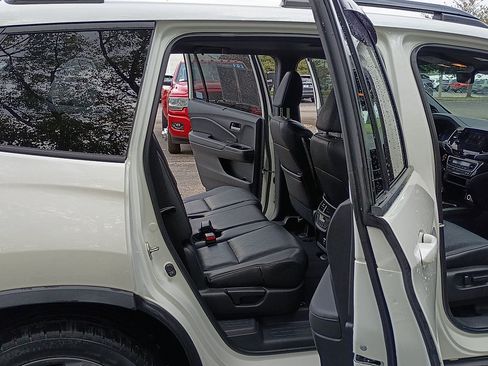 Used 2019 Honda Passport Touring image 15