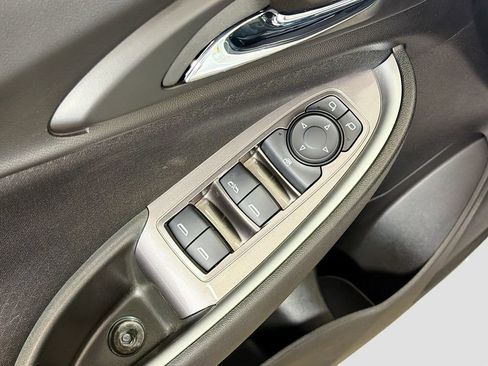 Used 2023 Chevrolet Malibu LT FWD image 19