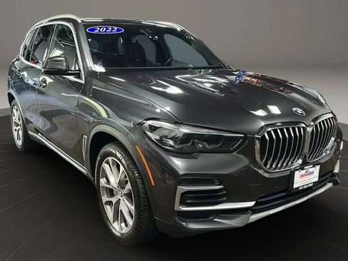 Used 2022 BMW X5 xDrive40i w/ Premium Package image 7