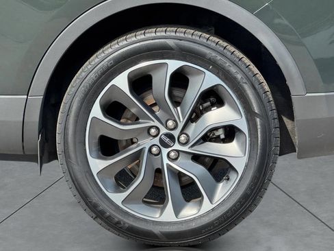 Certified 2022 Lincoln Nautilus Reserve AWD/4WD image 9